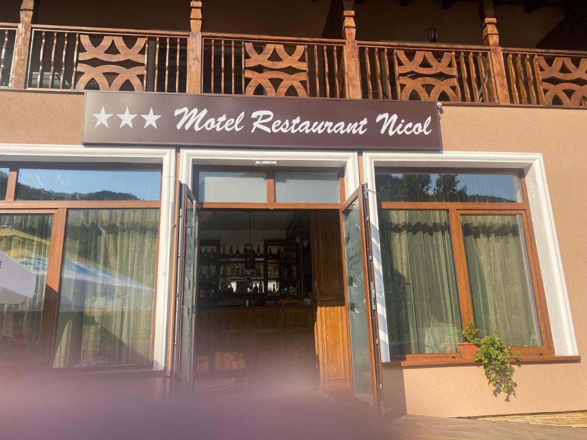 Motel Restaurant Nicol Armenis Exterior photo